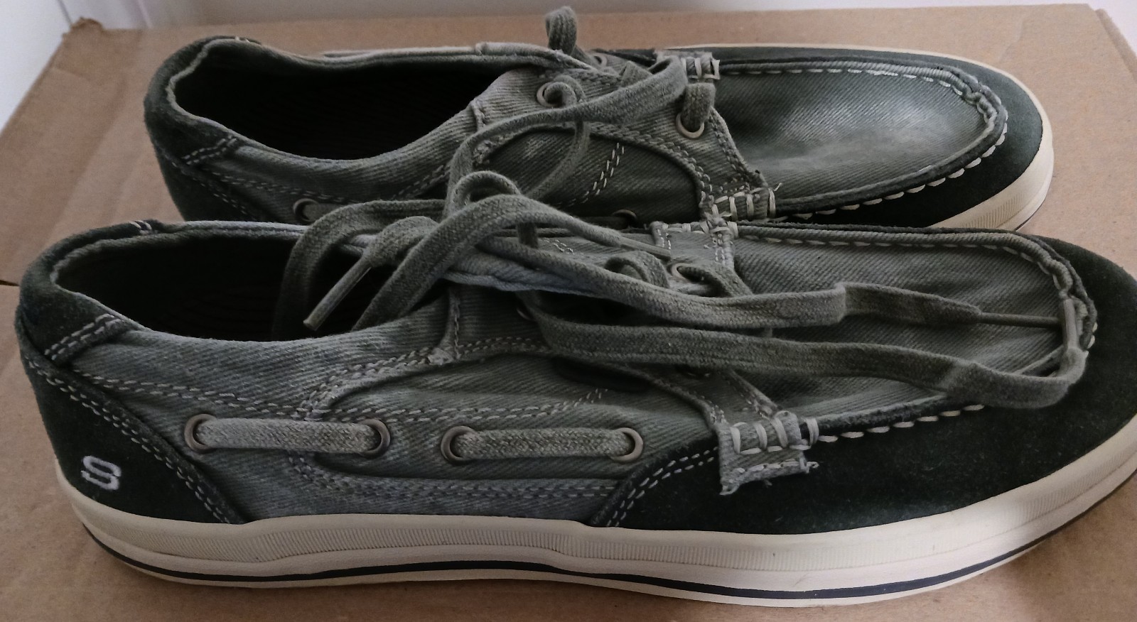 Brand New Men's Green Memory Foam Sketchers