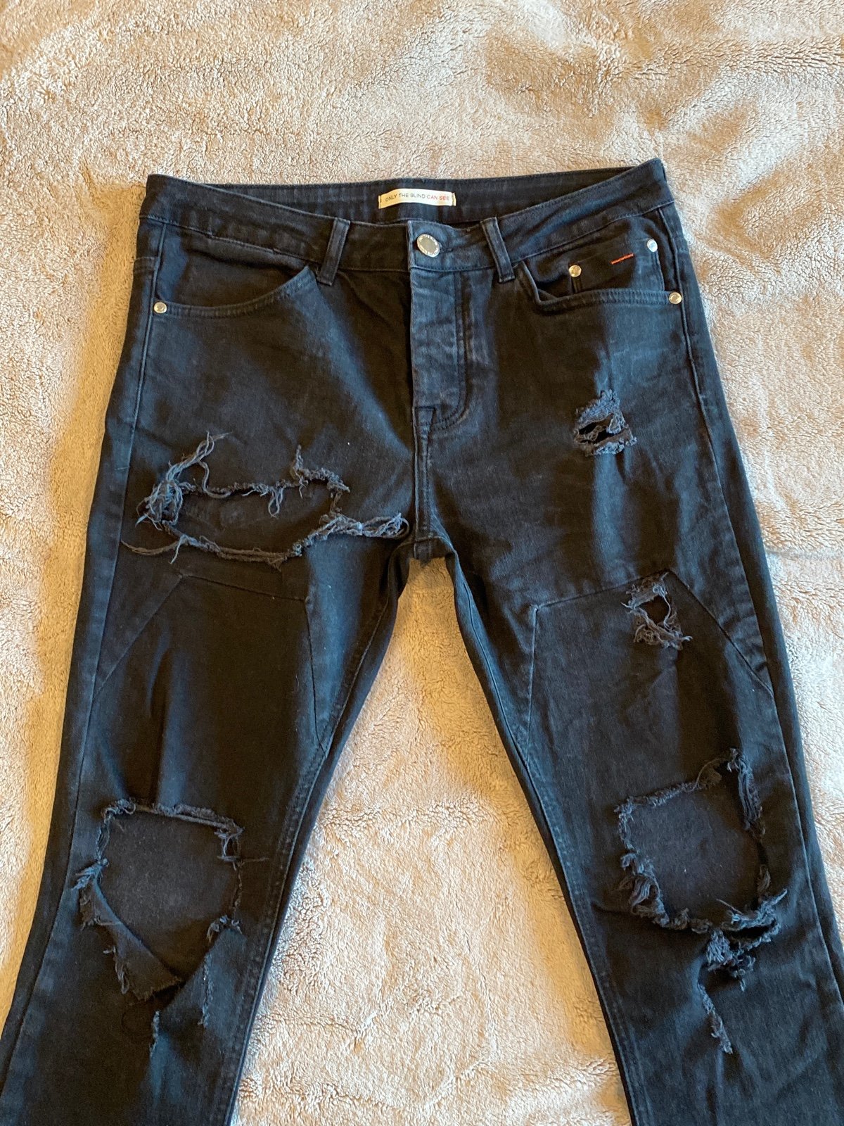Men’s Black Distressed Skinny Jean