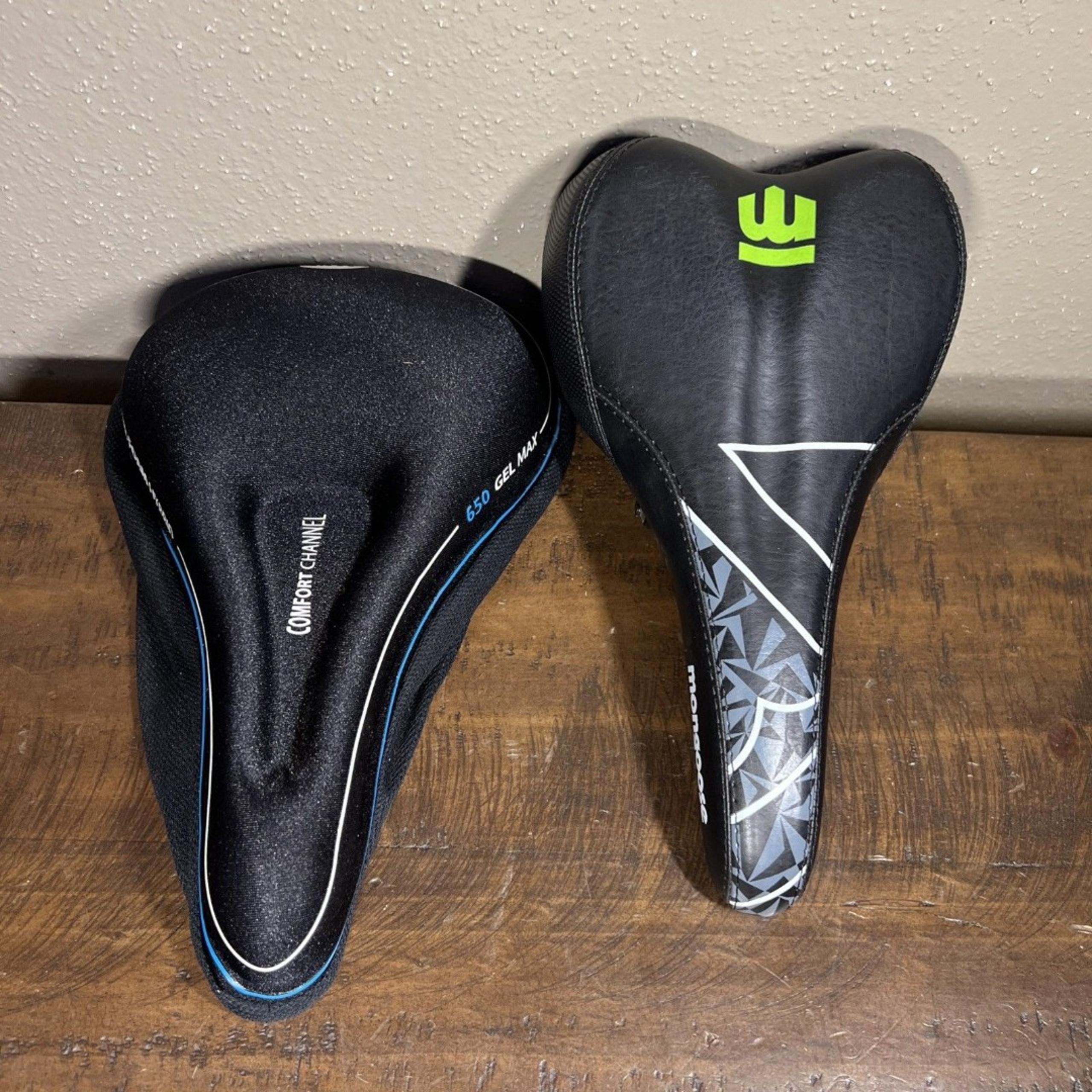 Black Bicycle Bike Seat 10 Inch EUCwith Bell 650 Gel Max Cover - Mongoose