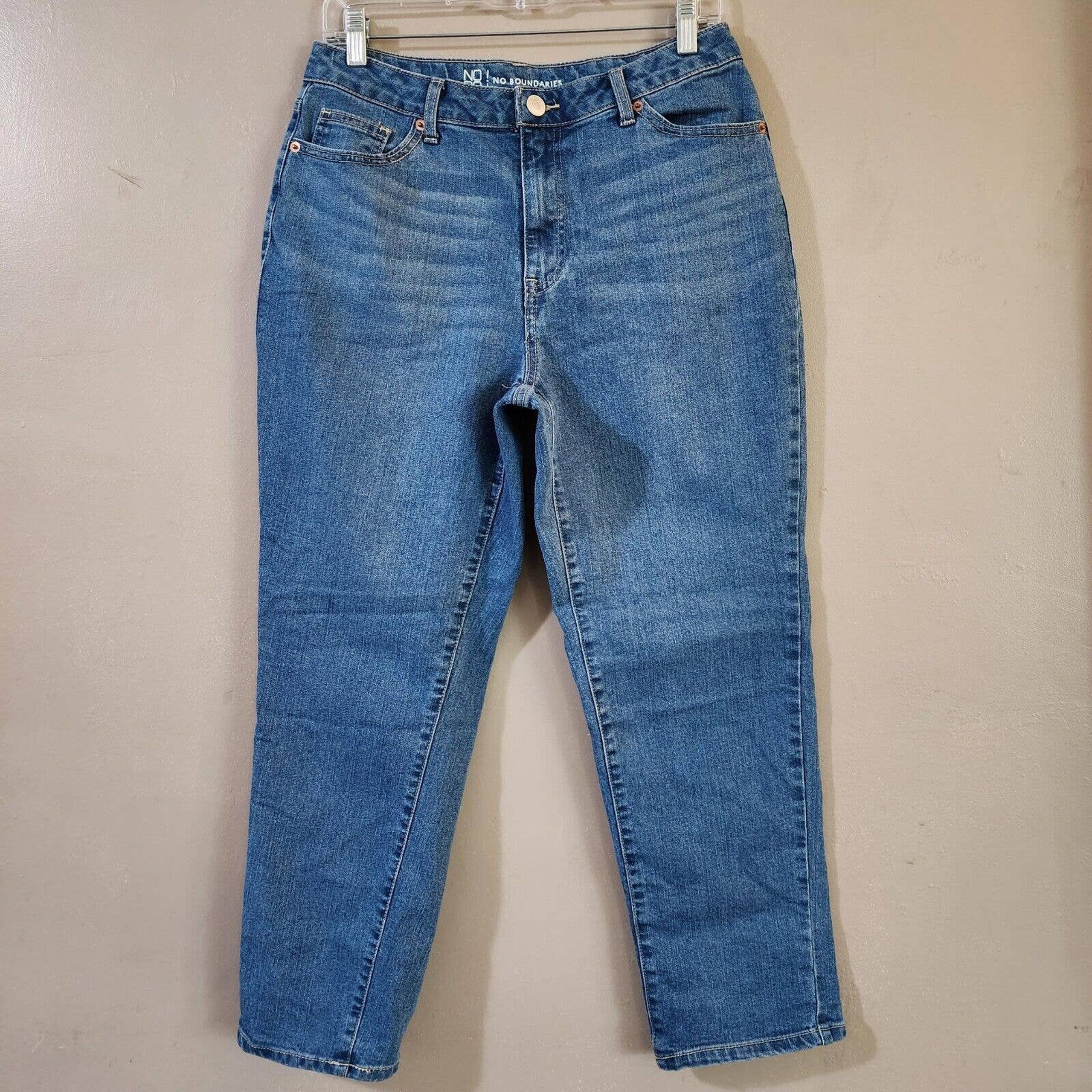 No Boundaries Womens Crop Capri Jeans Size 9 Blue Mid Rise Tapered Stretch