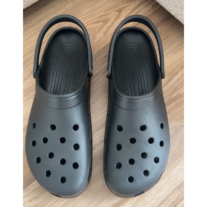 Men's Classic Crocs Black Size 17