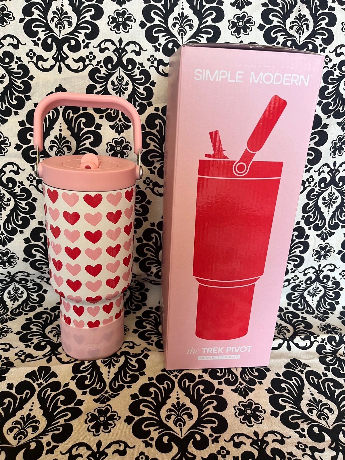 Simple Modern 30oz Hearts on White Valentines 2024 Trek Pivot Tumbler