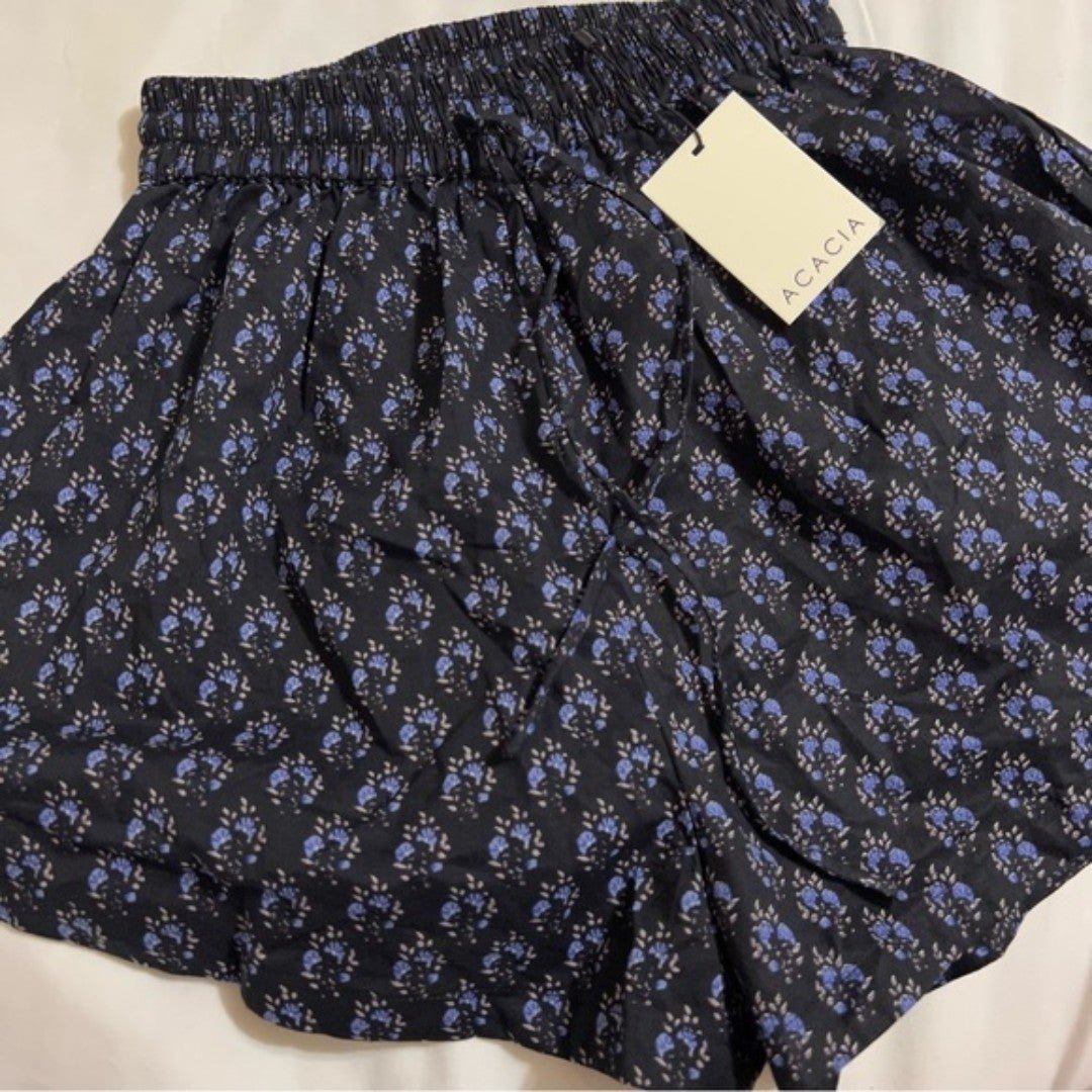 Acacia Swimwear NWT Maya Shorts in Wisteria