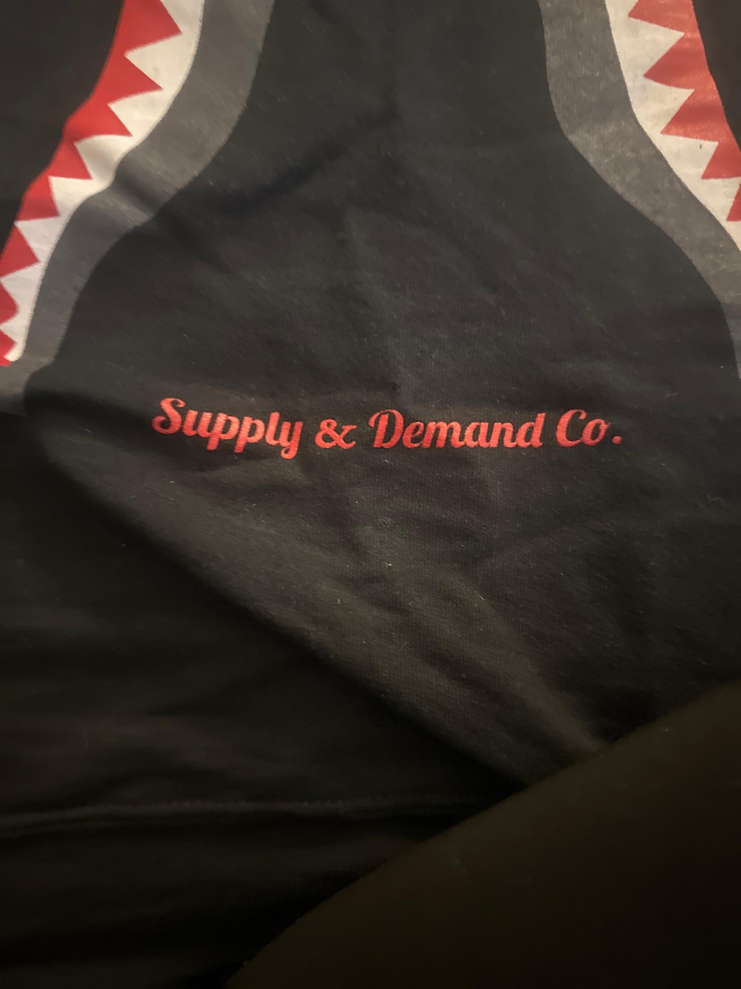Diamond supply co sweater