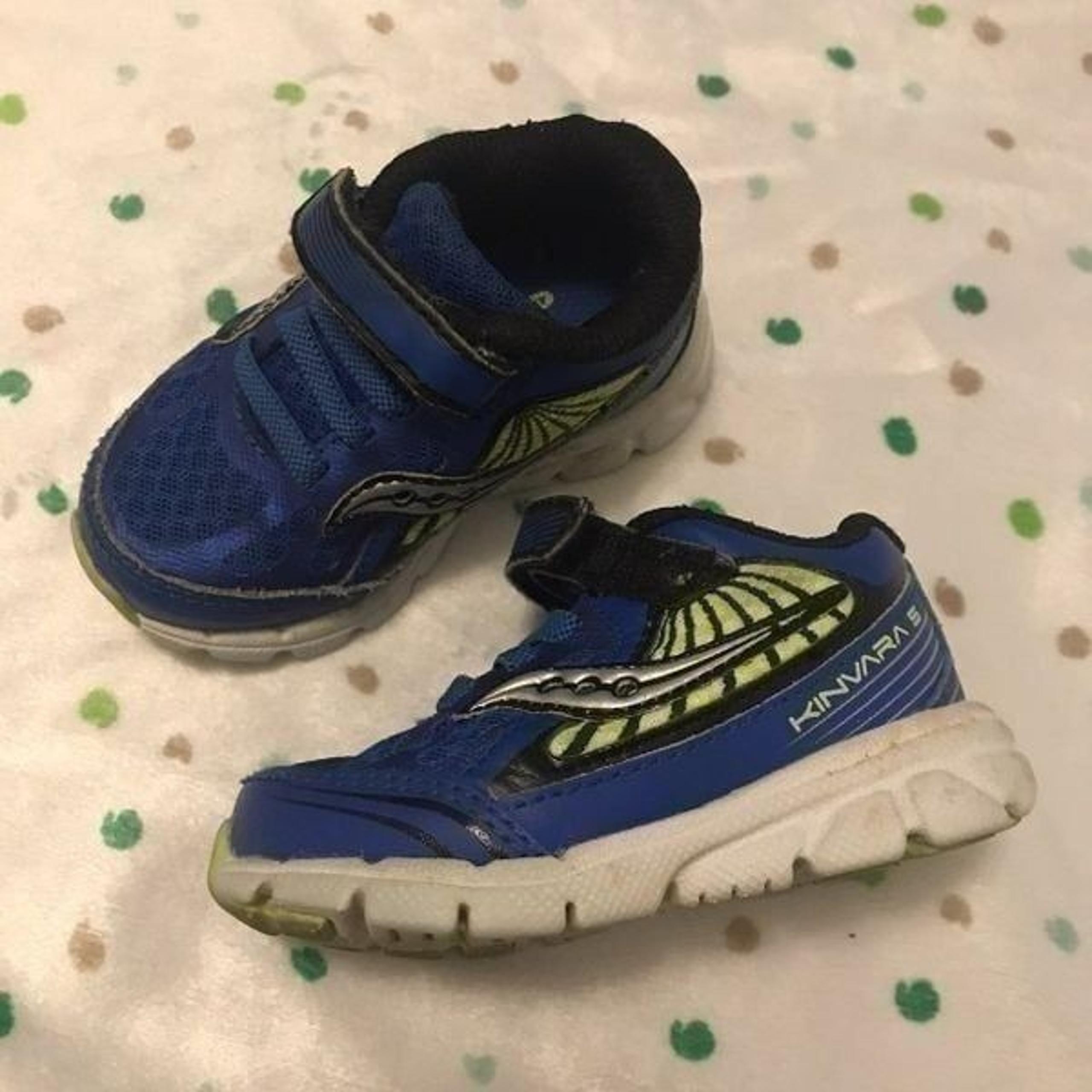 Saucony Kinvara Sneaker size US 4M