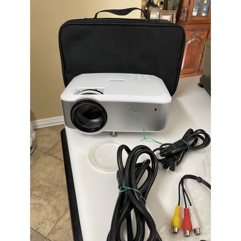 Top Vision T23 LED Projector