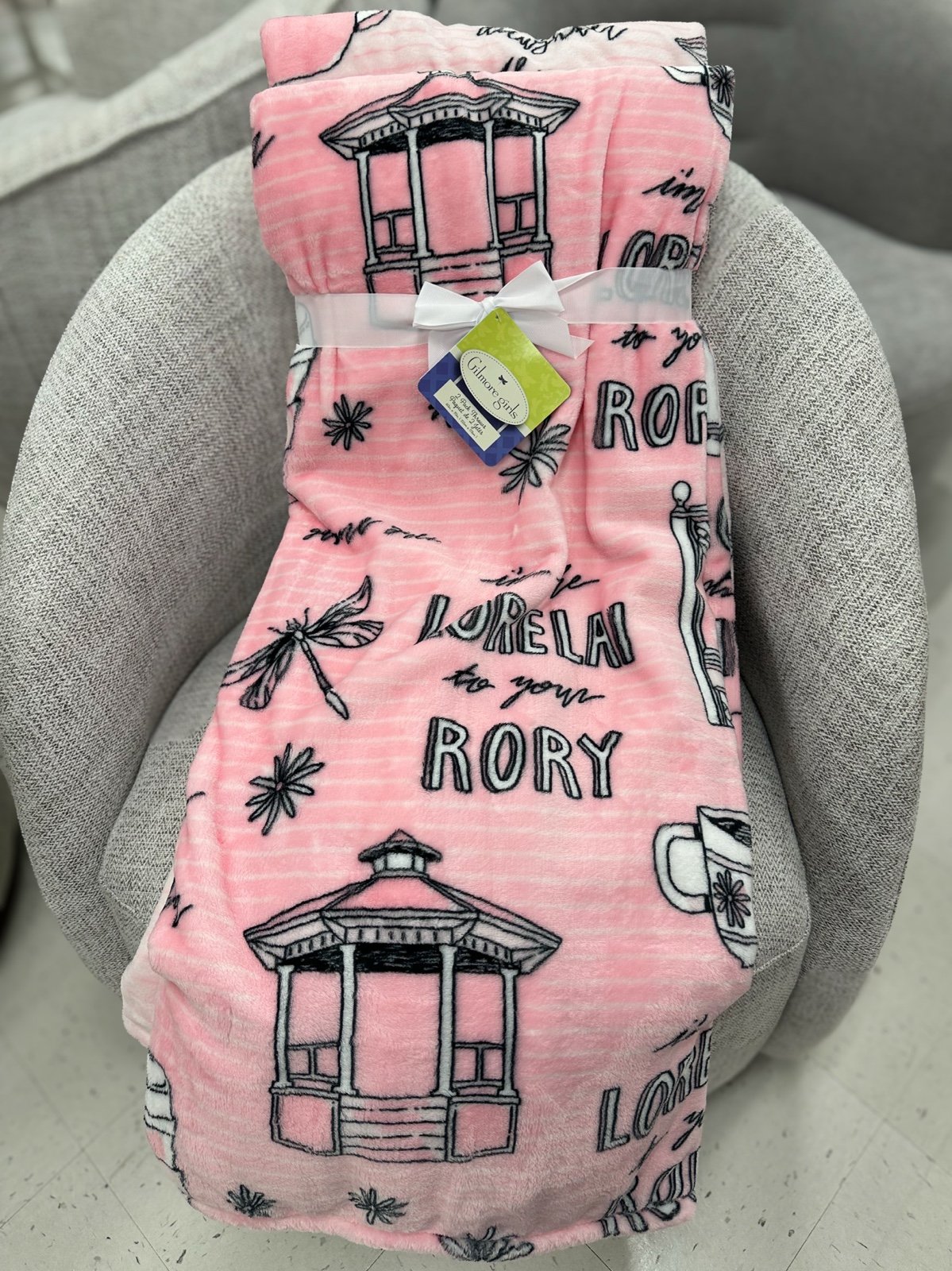 Pink Gilmore Girls 2 Piece Plush Throw Blanket Set