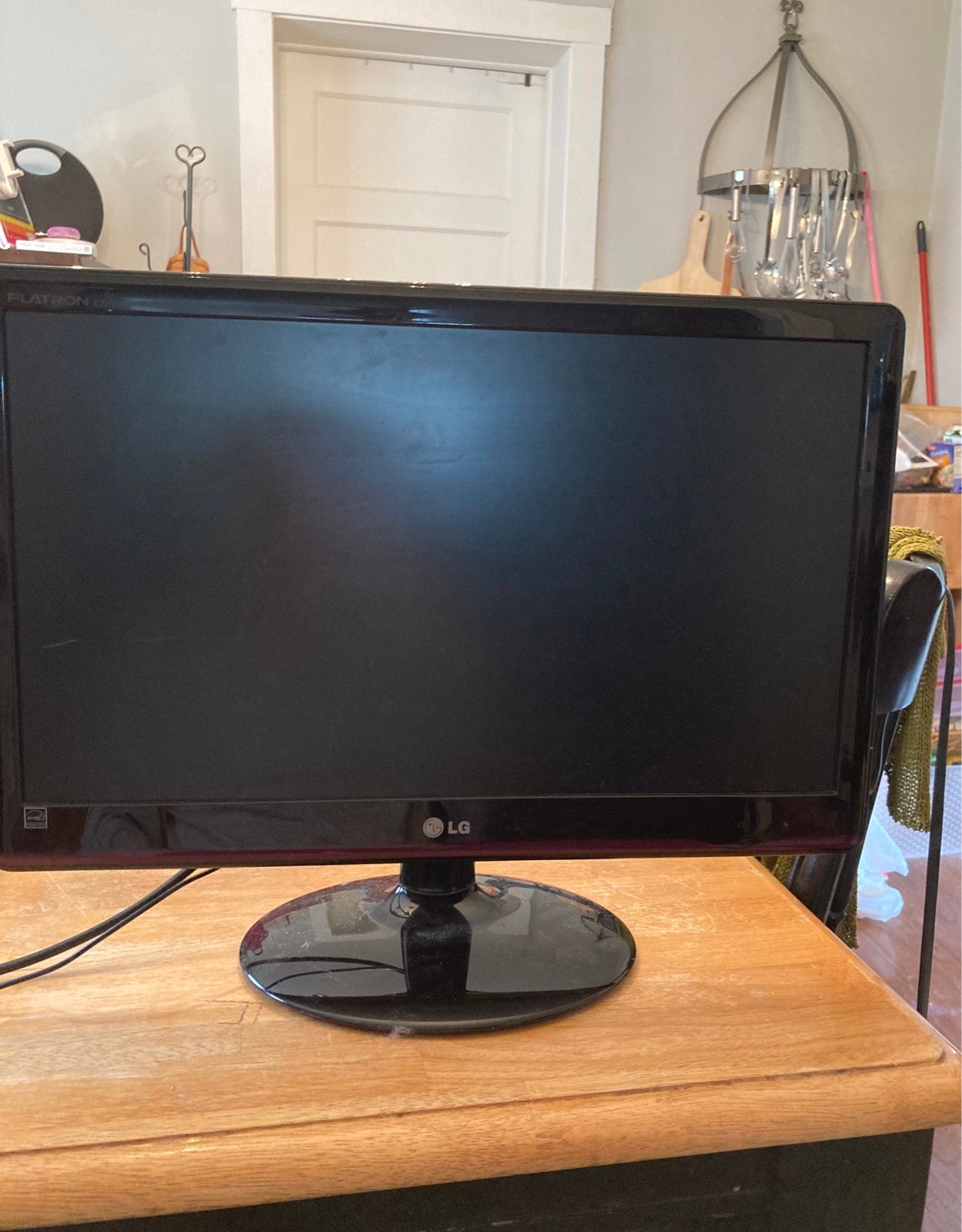 LG Monitor with hdmi and power cord