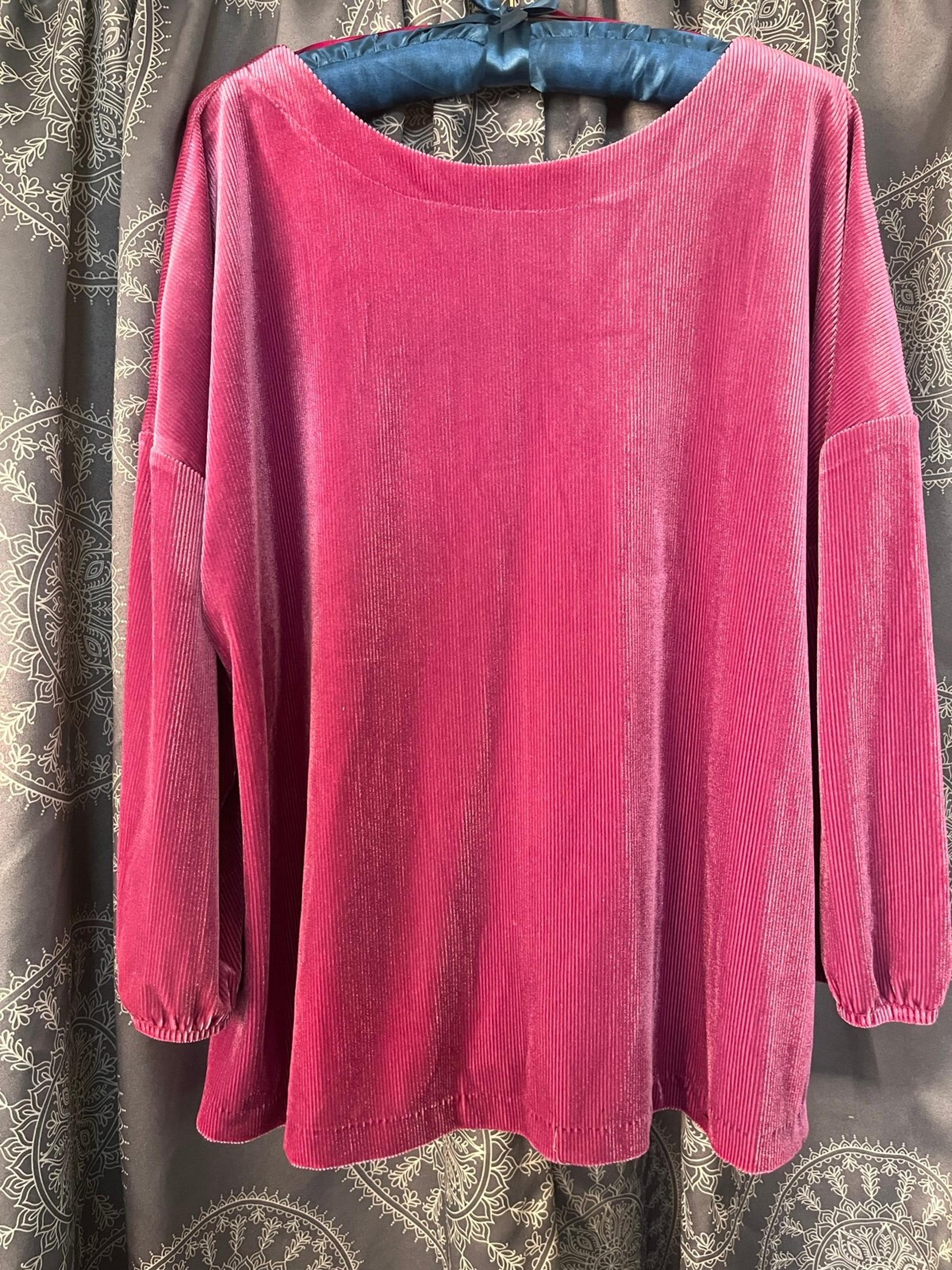Light weight pink velvet top