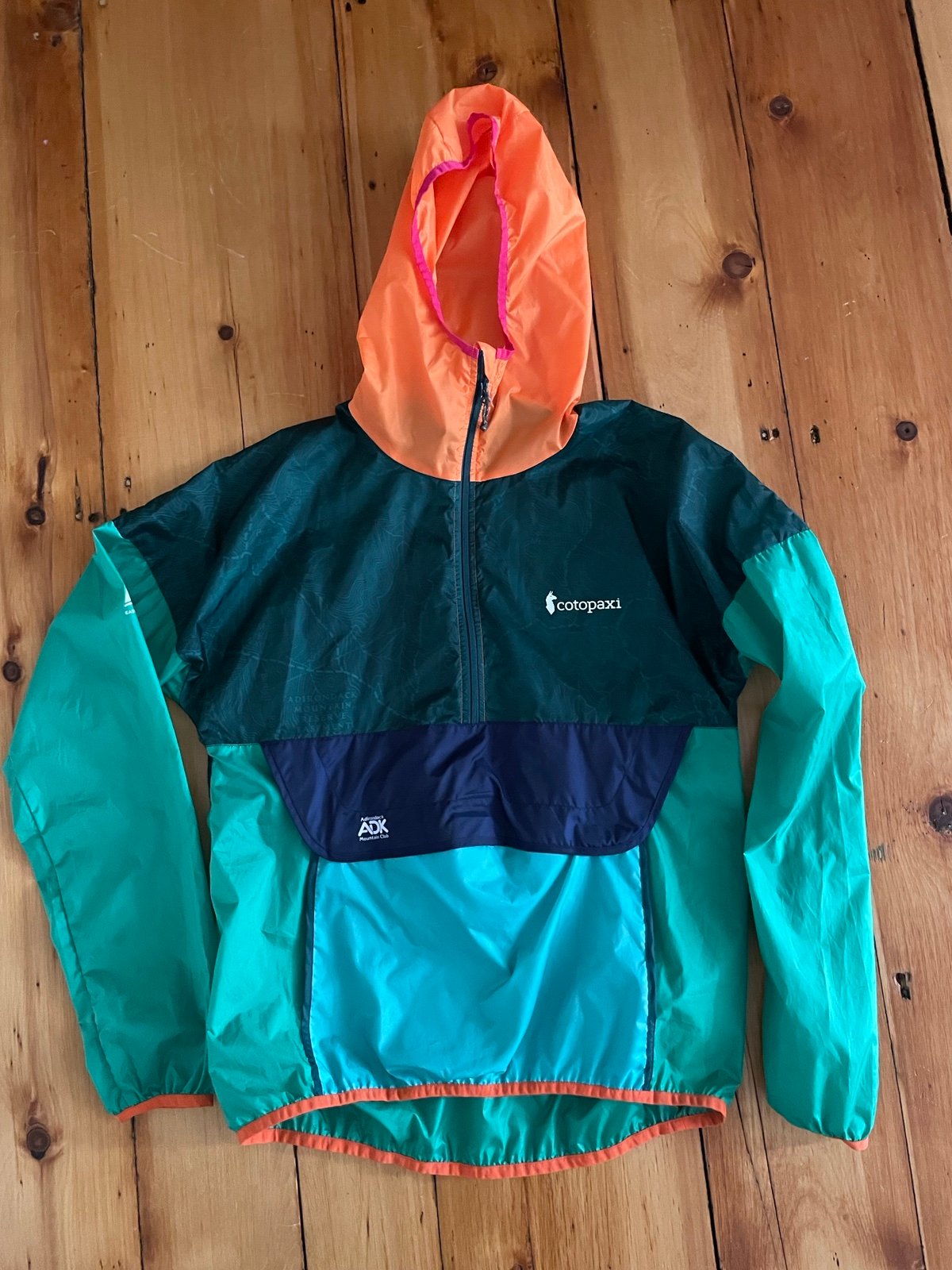 Cotopaxi windbreaker