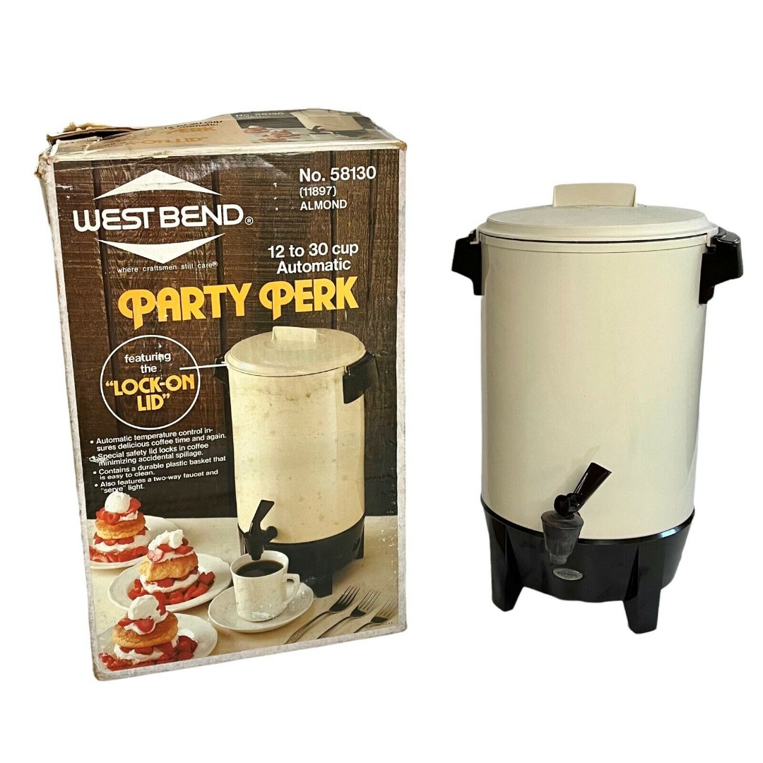 West Bend Coffee Party Percolator w Lock-On-Lid Model 58130 Almond Vintage