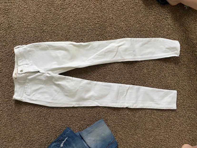 Bundle of 6 pairs of Hollister Skinny Jeans!!