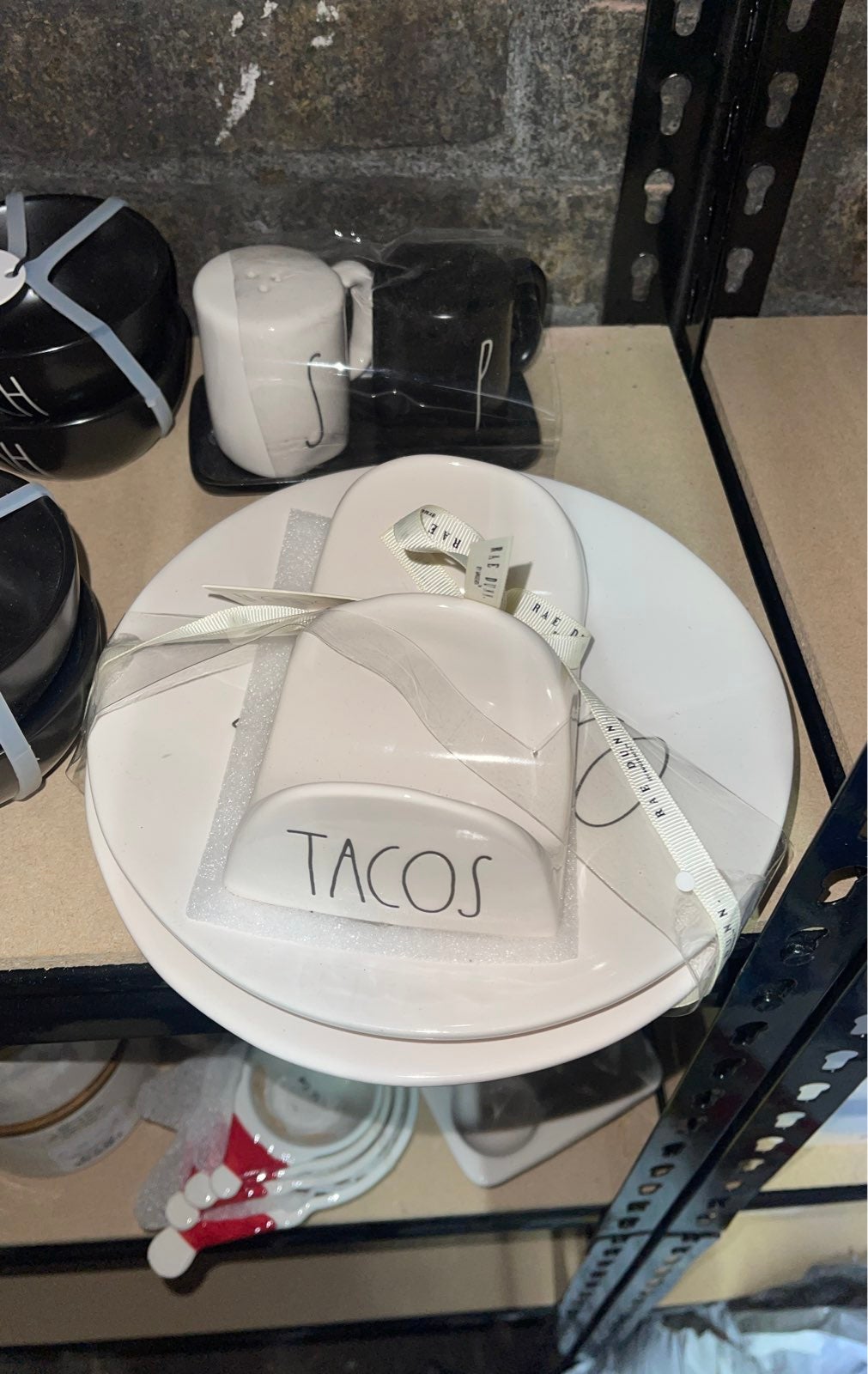 3pc Taco Holder And Plate Set