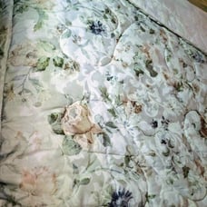 RARE and BEAUTIFUL Ralph Lauren vintage floral king size comforter
