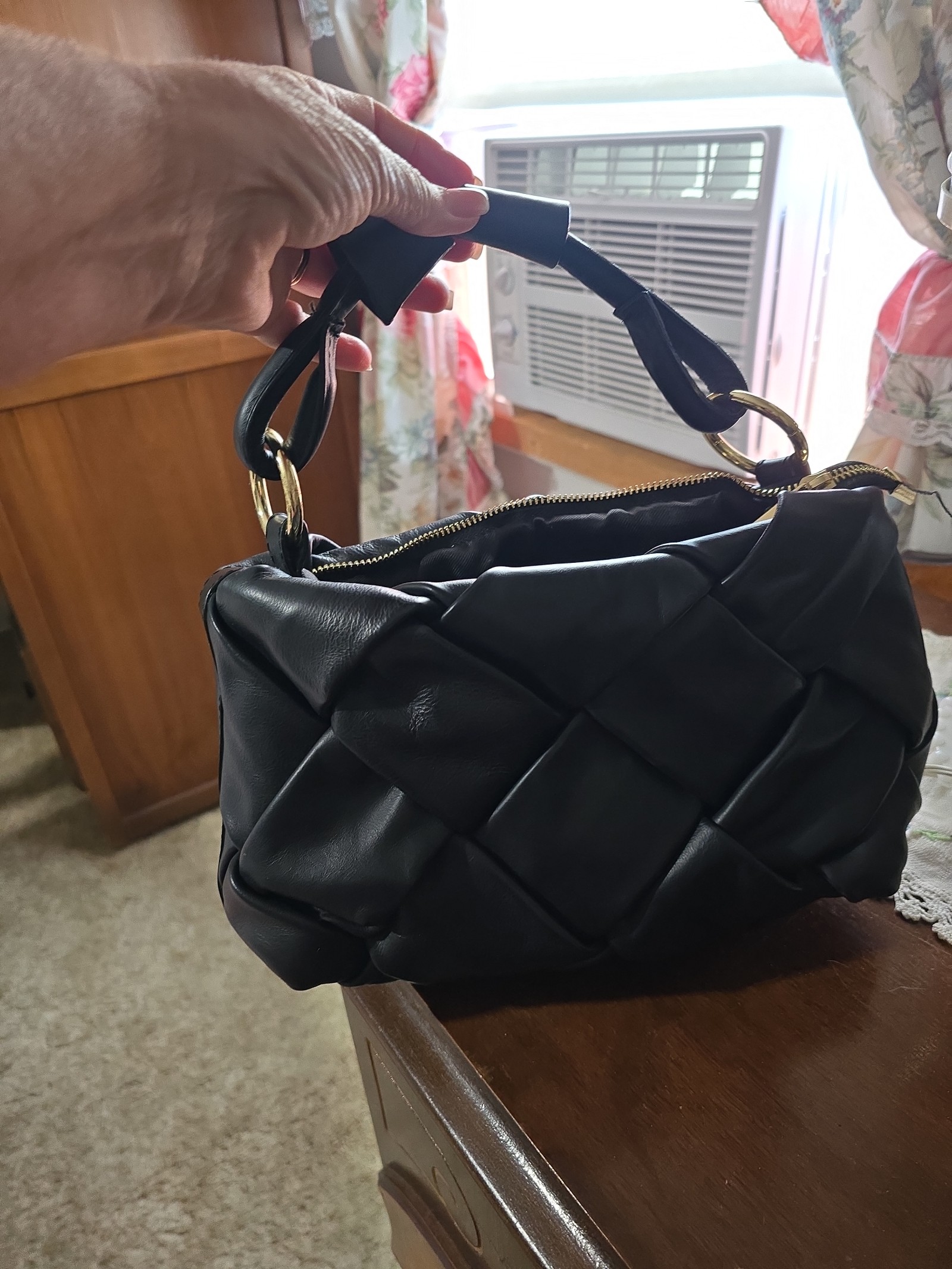 Valentino Fiore woven black leather handbag/crossbody
