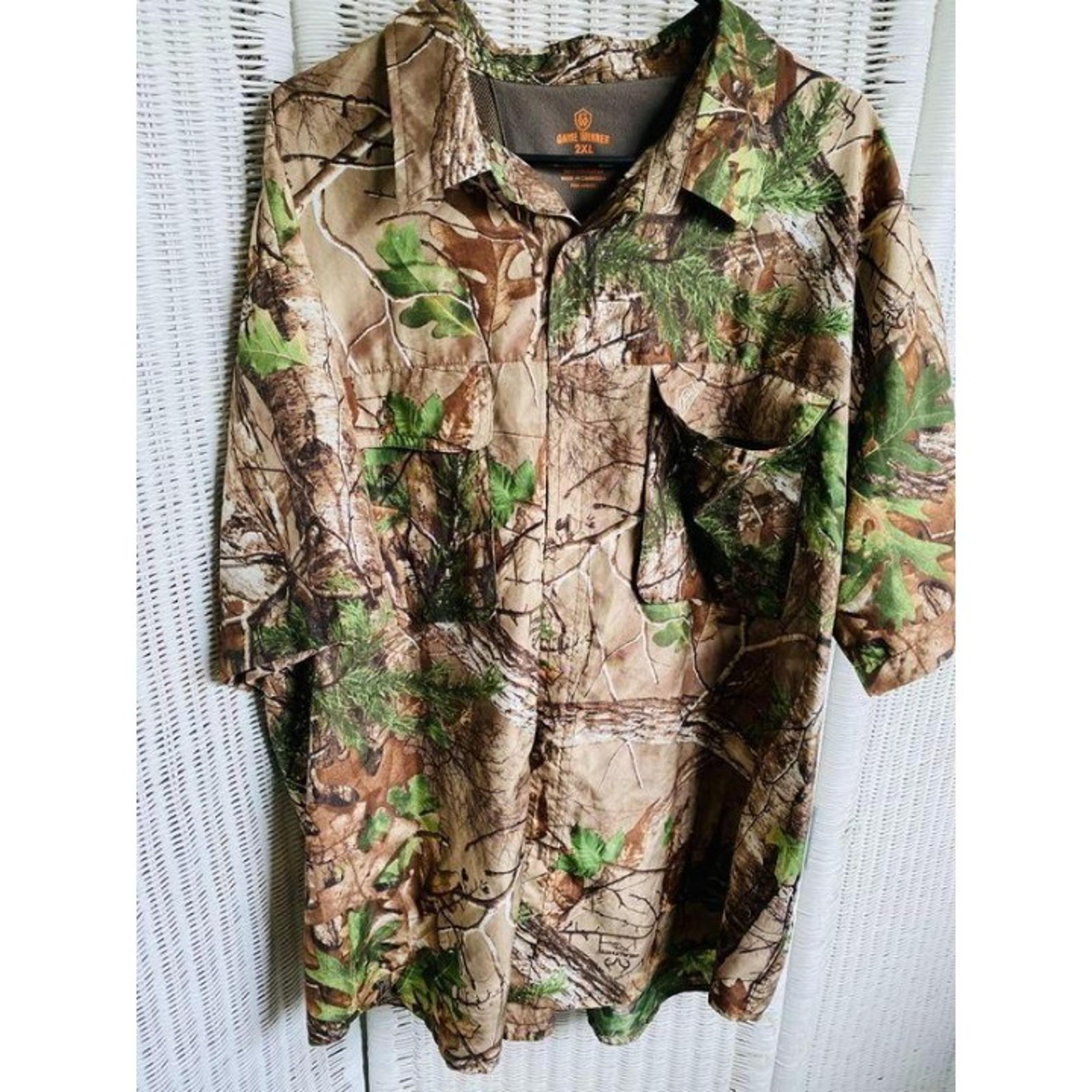 Game Winner Mens Camo Hunting Button Up