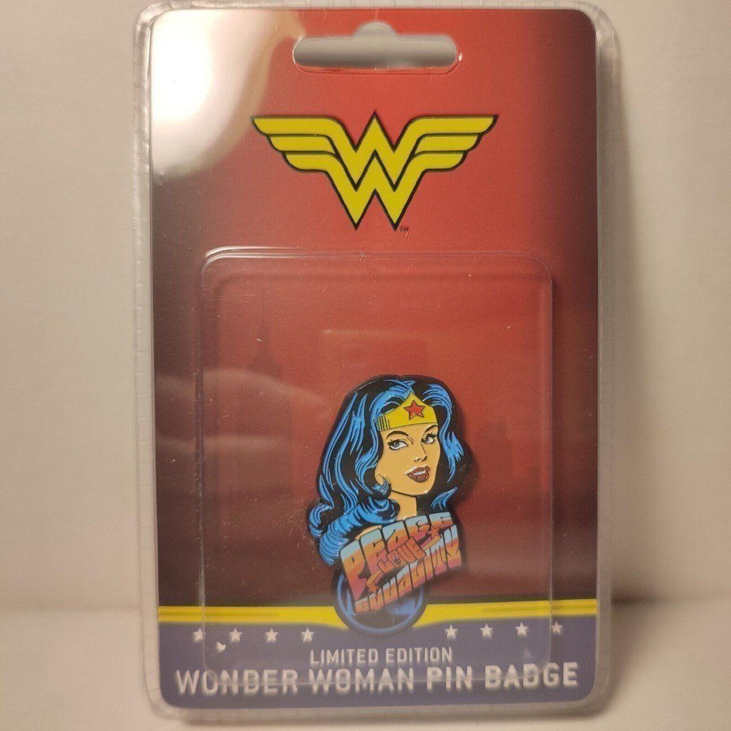 DC Comics Wonder Woman Limited Edition Enamel Pin Official Collectible Badge