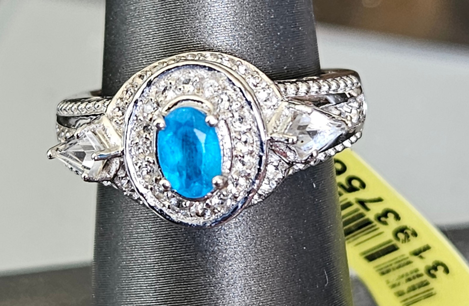 Malagasy Neon Blue Apatite & Zircons Ring 925 Silver