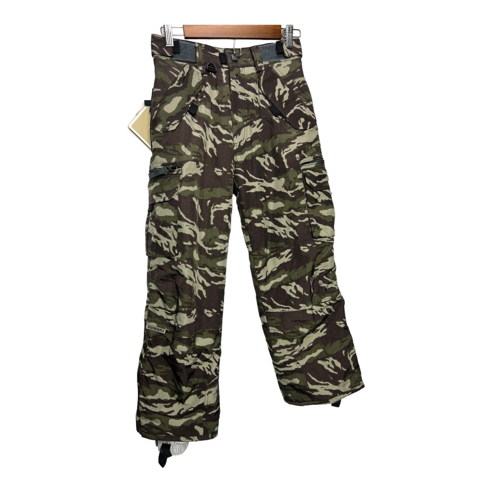 NWT Turbine Performance Boardwear Boys Camo Cargo Snowboard/Ski Pants. Small