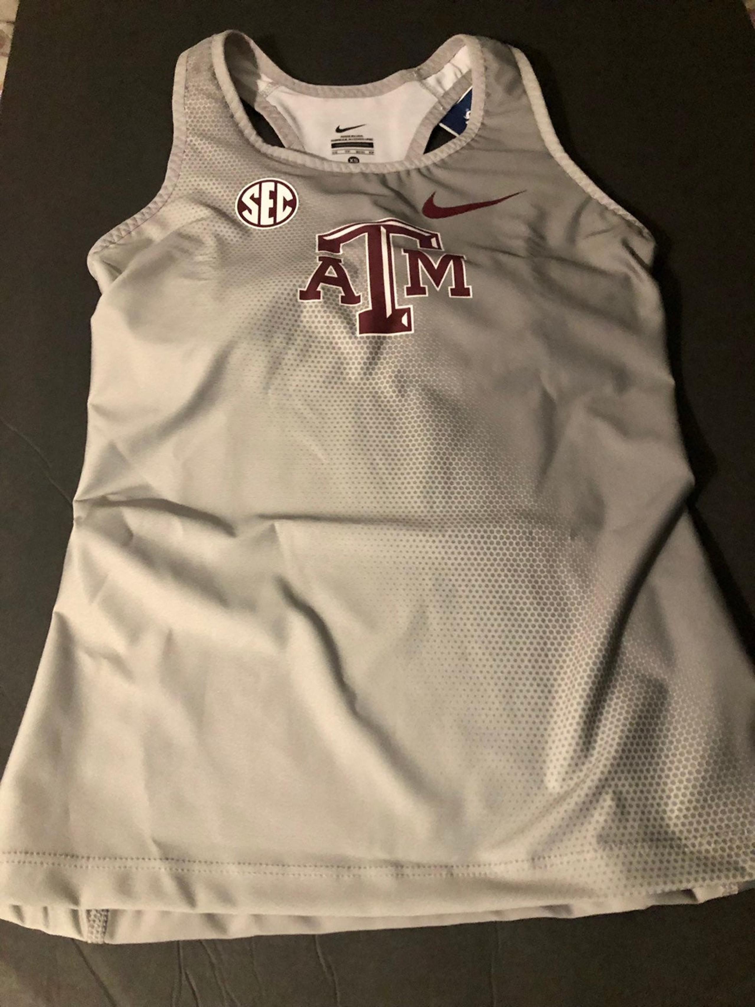 NWT Gray Texas A&M Aggies Nike Women's tank top Size XS