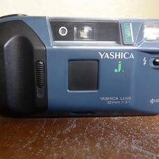 Kyocera Yashica AF-J motor 35mm camera 32mm 1:3.5