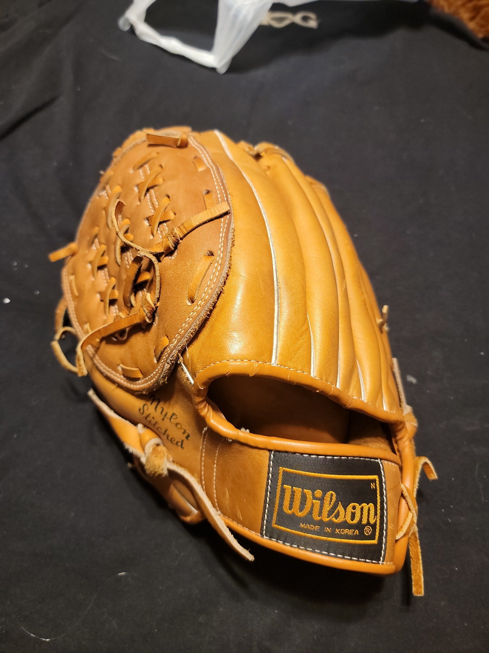 Baseball glove