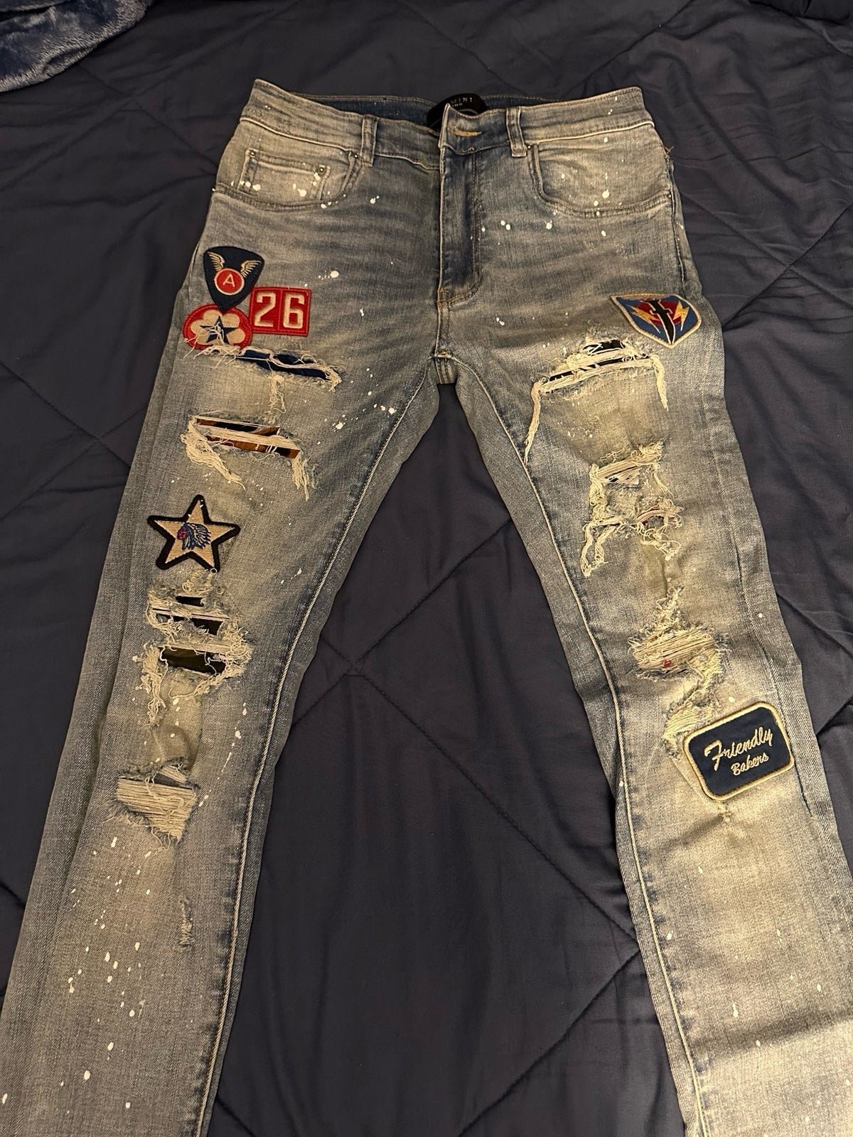Amiri patch jean