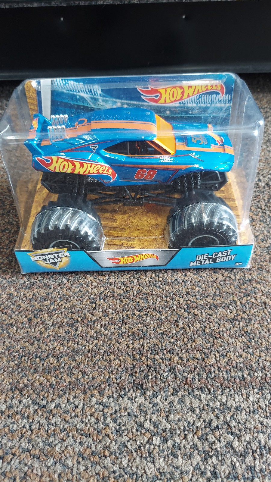 Hot Wheels Monster Jam 1:24 Die-Cast Metal Body 50th Anv 2017 New Damaged