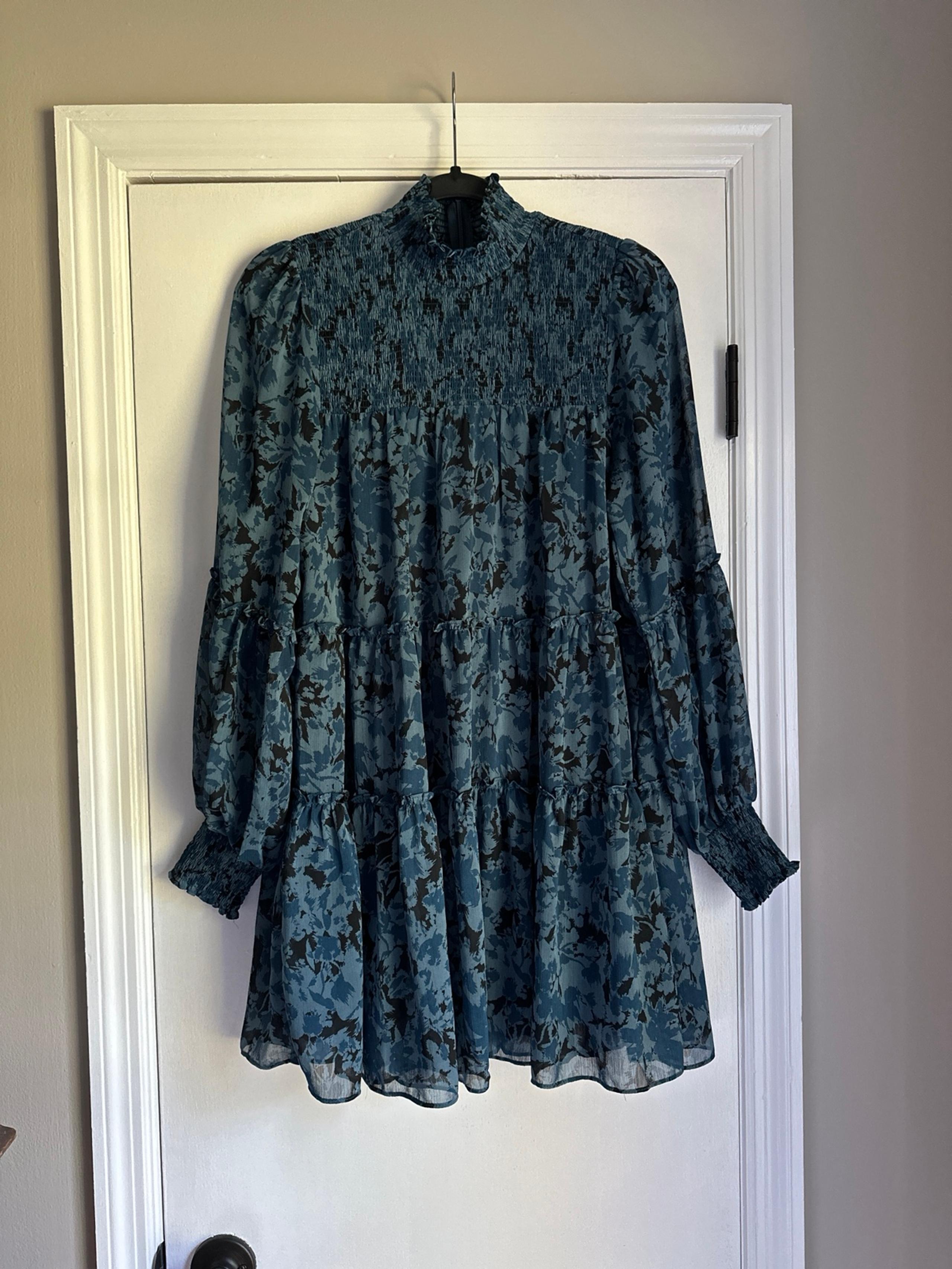 olivaceous dress