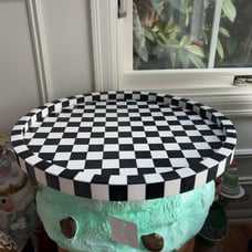 15” Round Checkered Tray