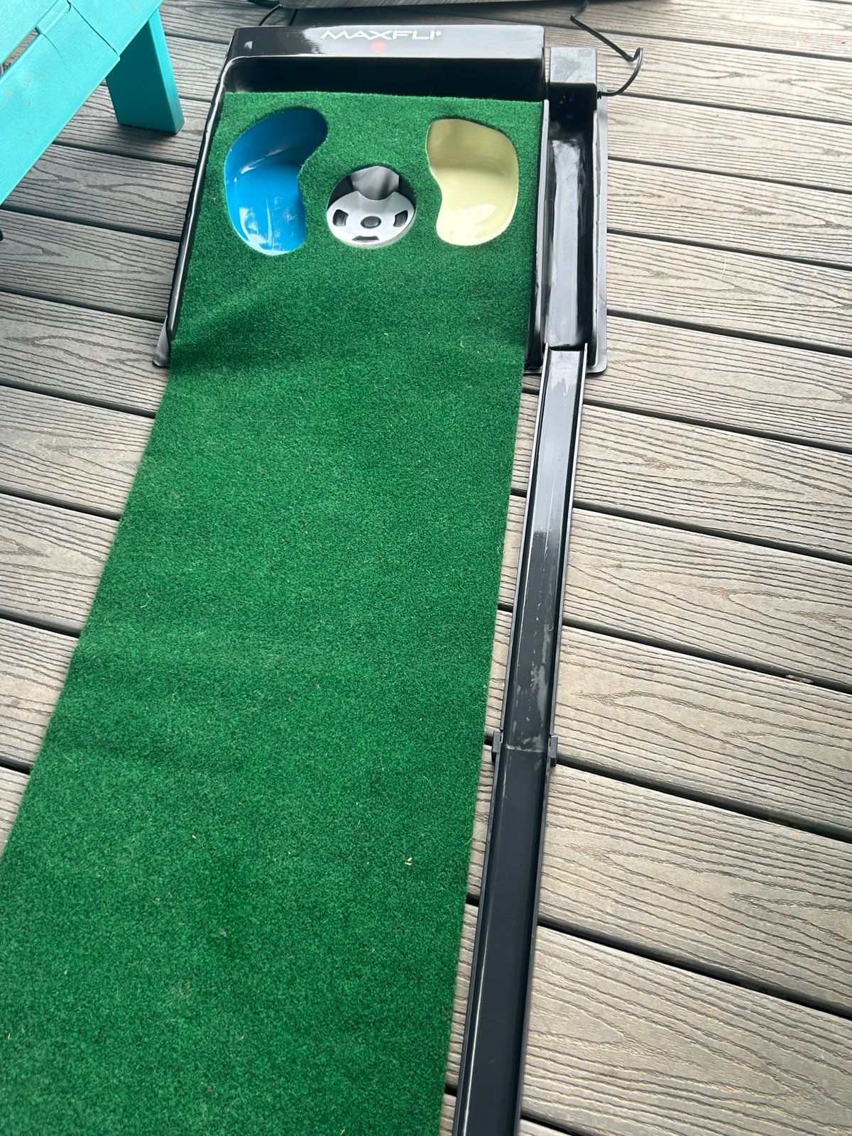 Maxfli Golf Putting Electronic Mat 9' X 12 Automatic w Ball Return System VIDEO