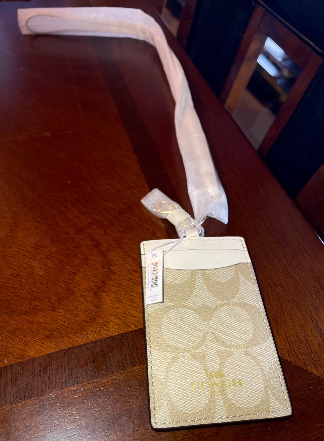 Coach beige lanyard