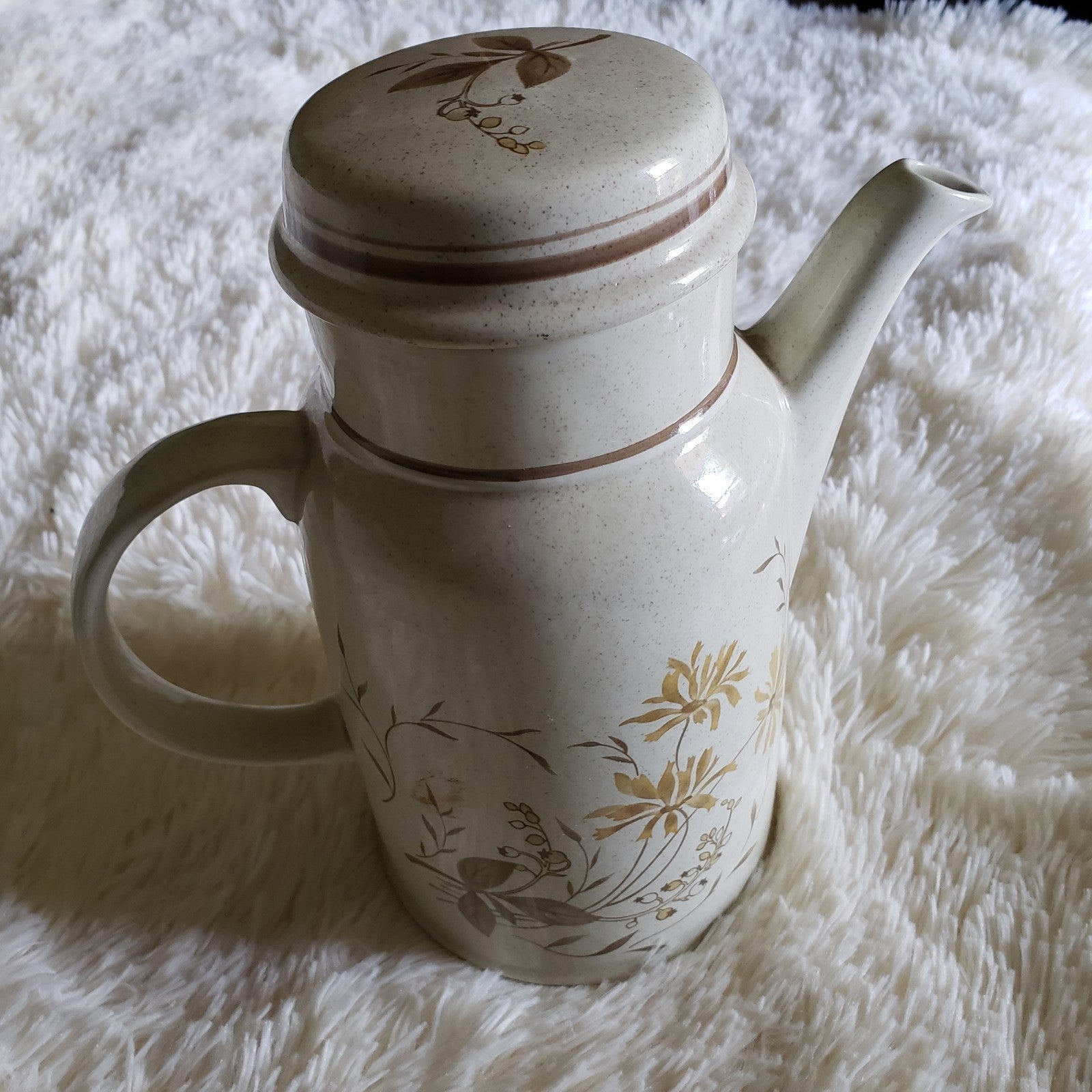 Vintage EC Royal Doulton Lambethware large coffee/tea pot HTF