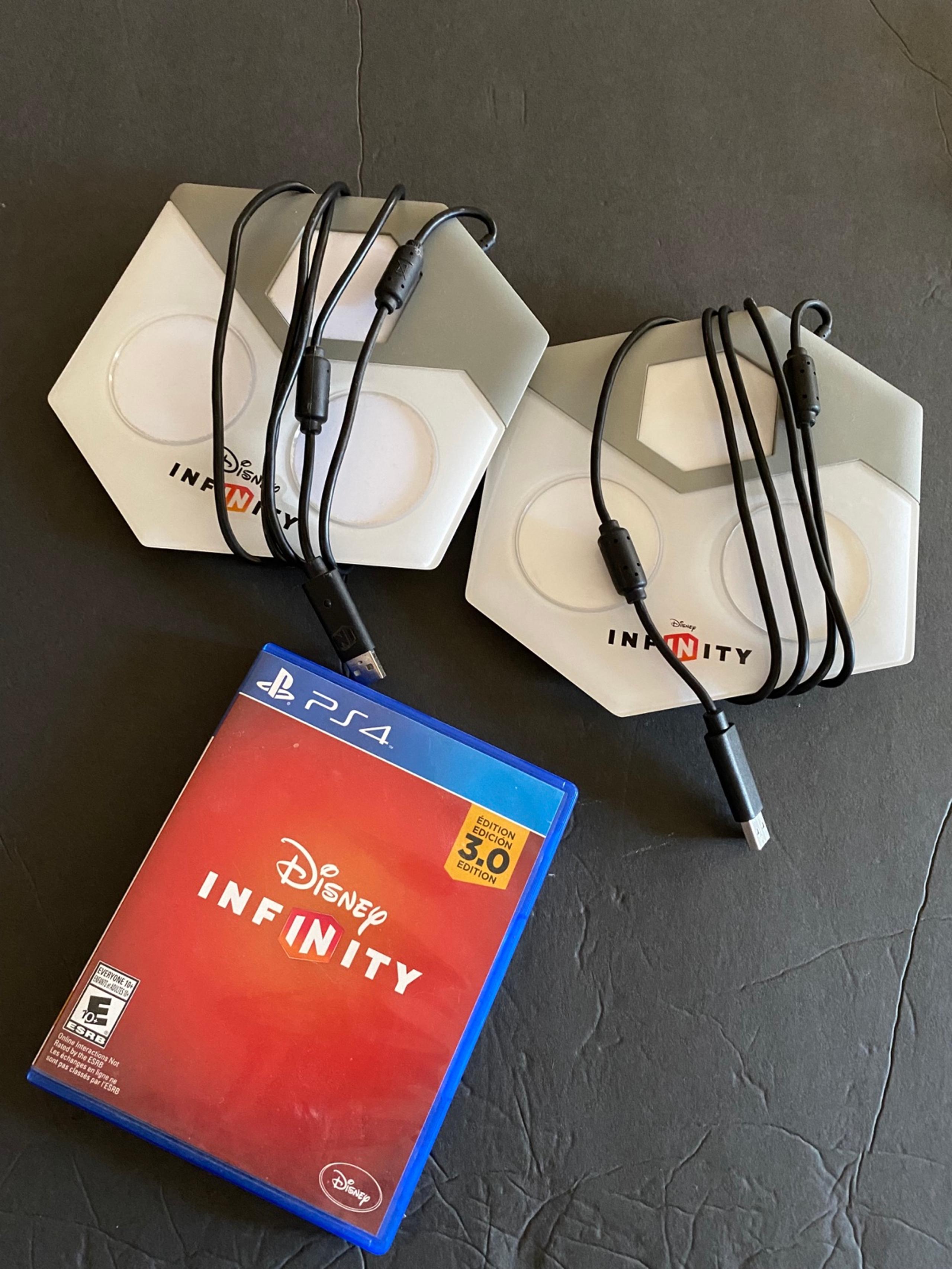 Disney Infinity Bases for 2.0 and 3.0 + PS4 Game Disc and Casing