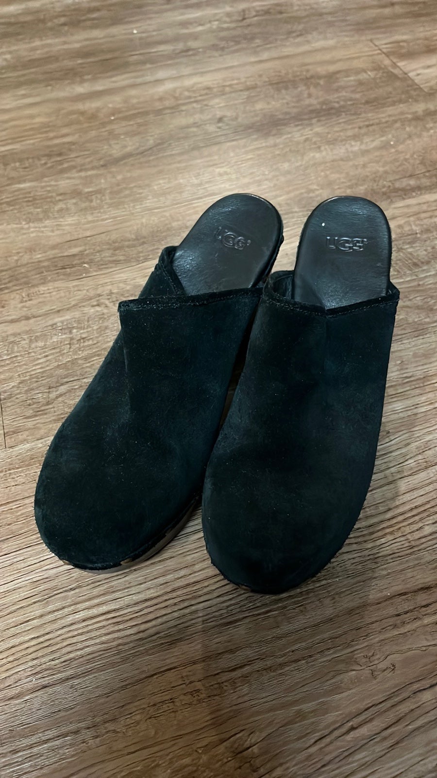 Ugg women’s clogs