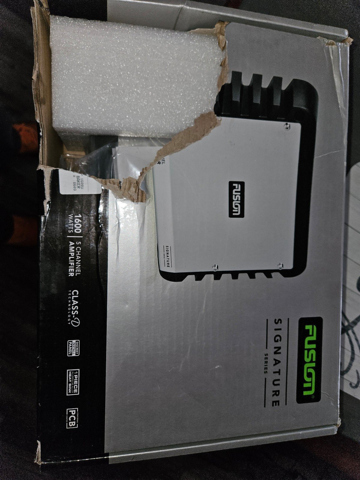 Fusion 1600watt marine amplifier
