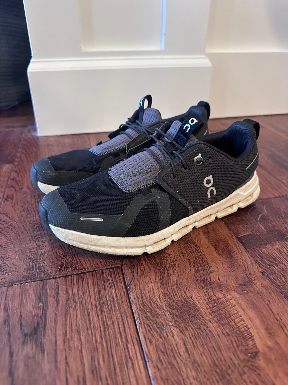 Kids 6.5Y On Cloud Sneakers