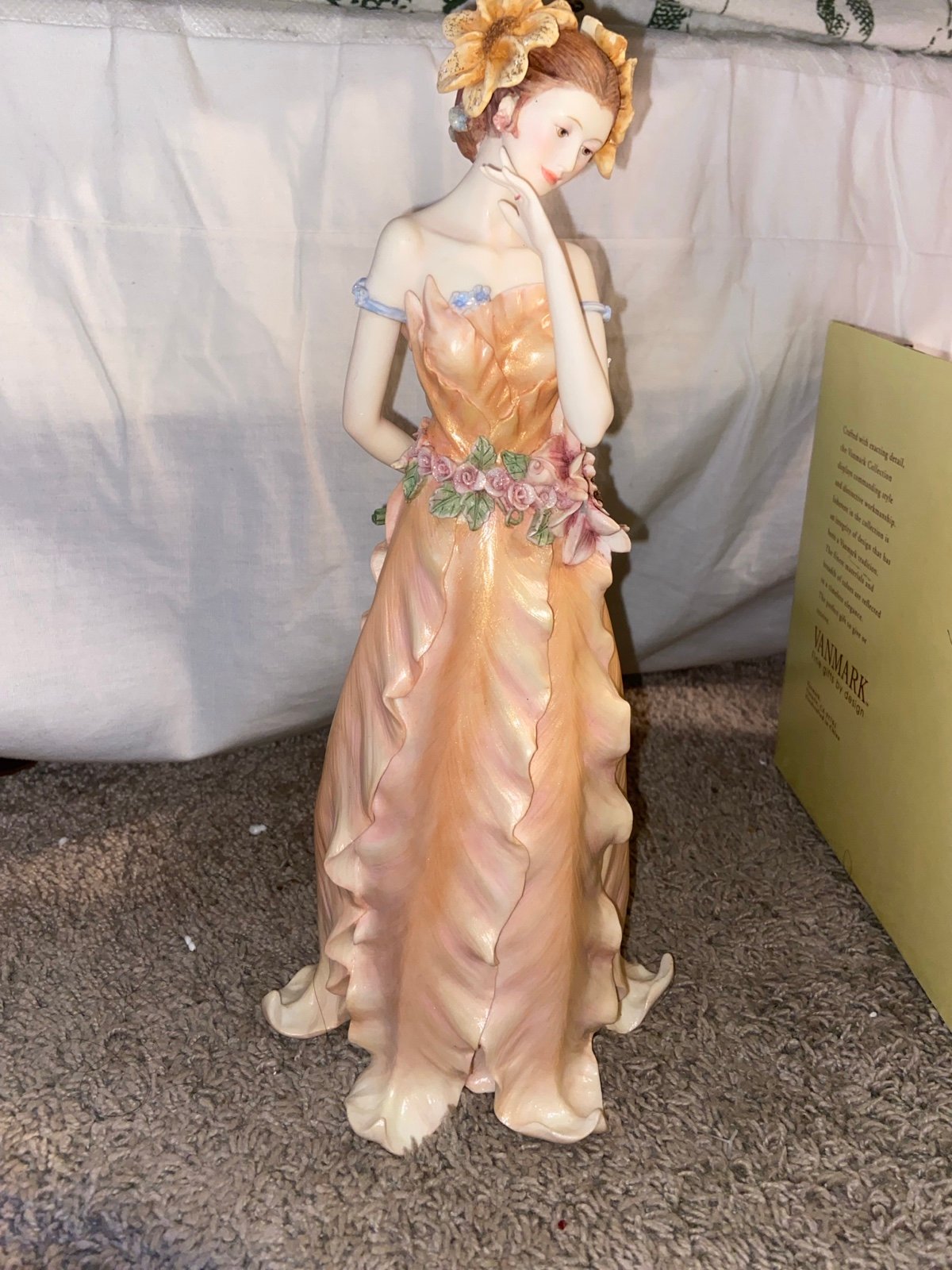 NIB Enchanted Garden Desiree FL90203 Figurine Vanmark 2002