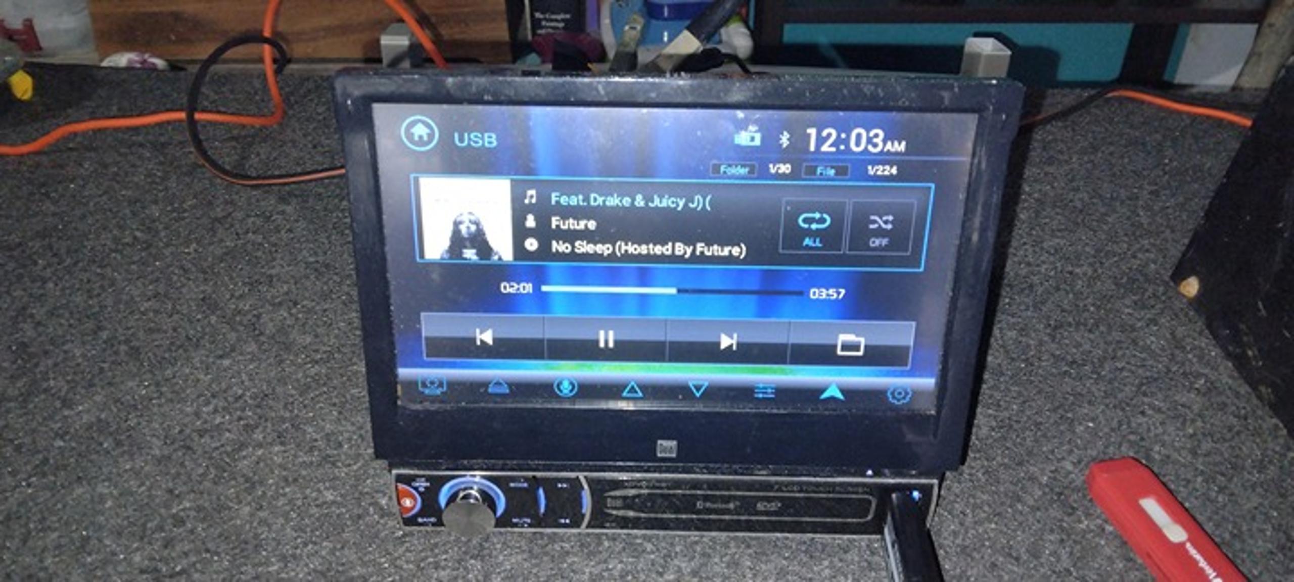 Dual 7 in touchscreen