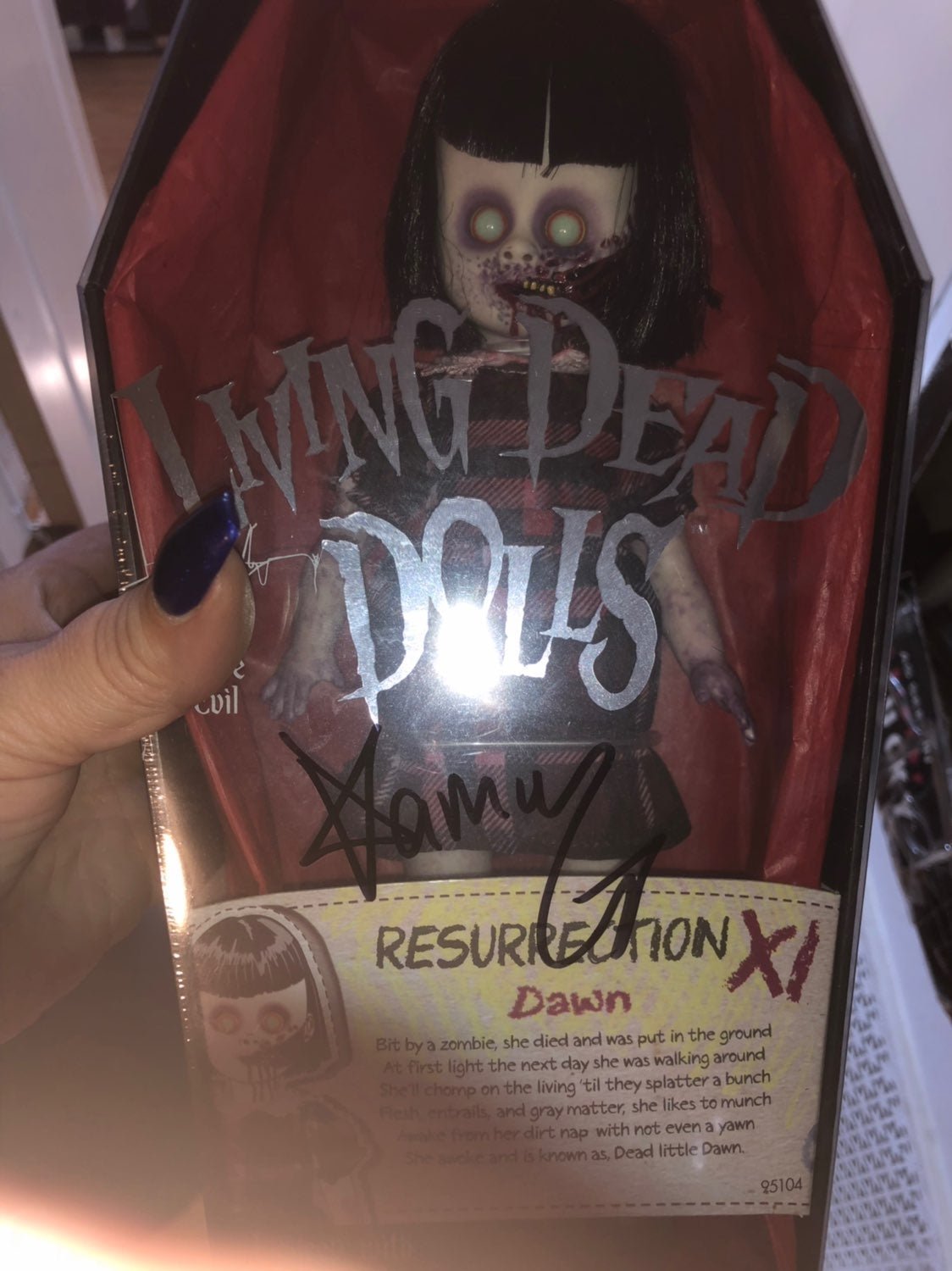living dead dolls