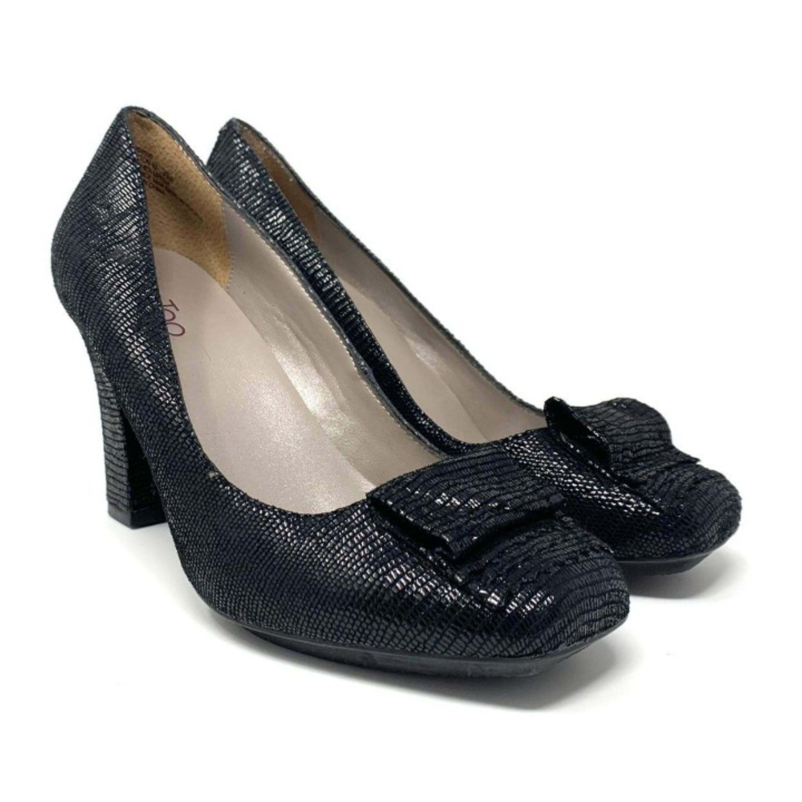 Me Too Paxton Black Suede Lizard Print Pumps Heels Size 7