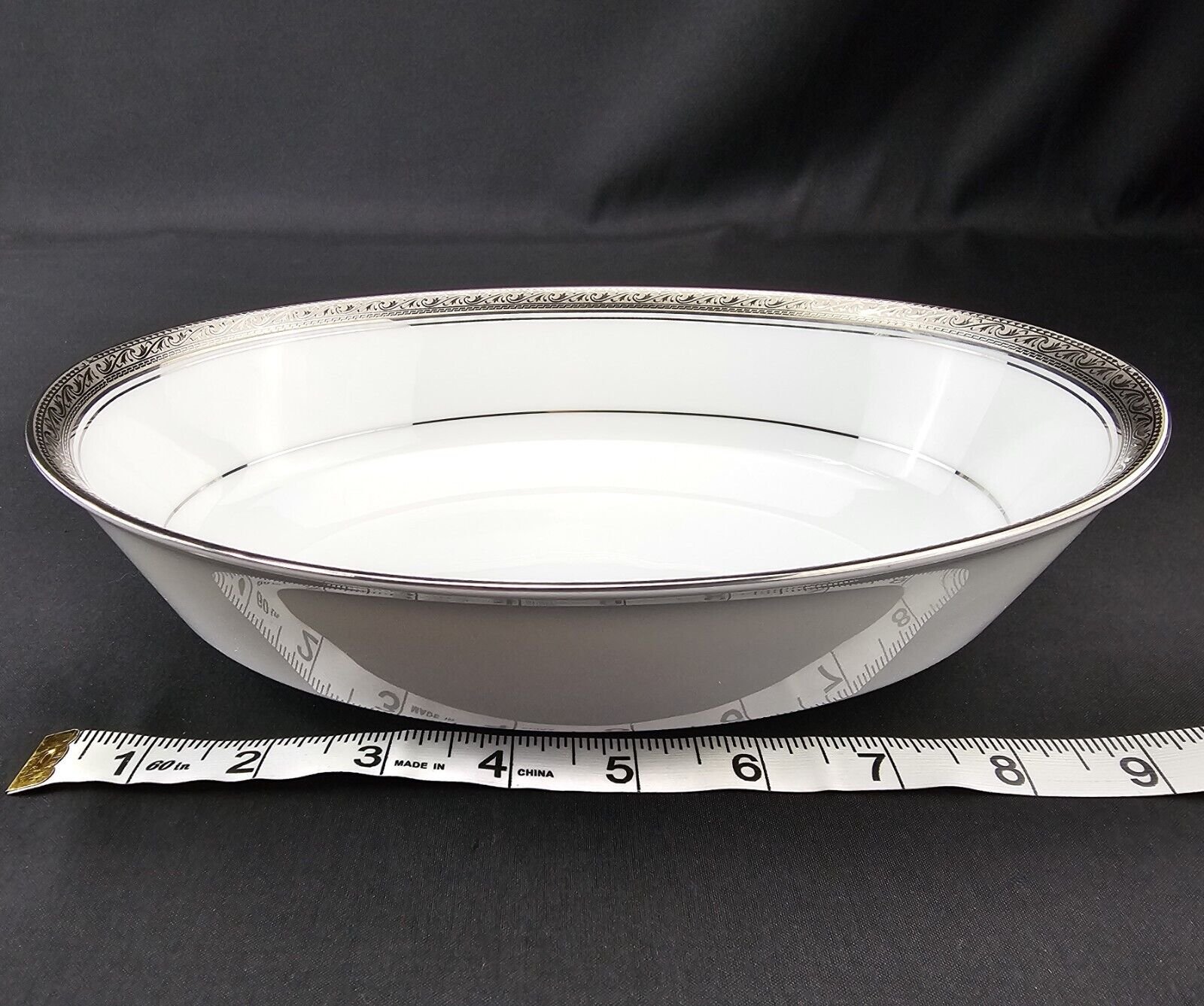 NEW Noritake Crestwood Platinum 32 oz Oval Serving/Vegetable Bowl 2.5 Tall