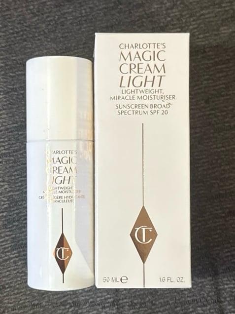 Charlotte Tilbury MagicCream Light