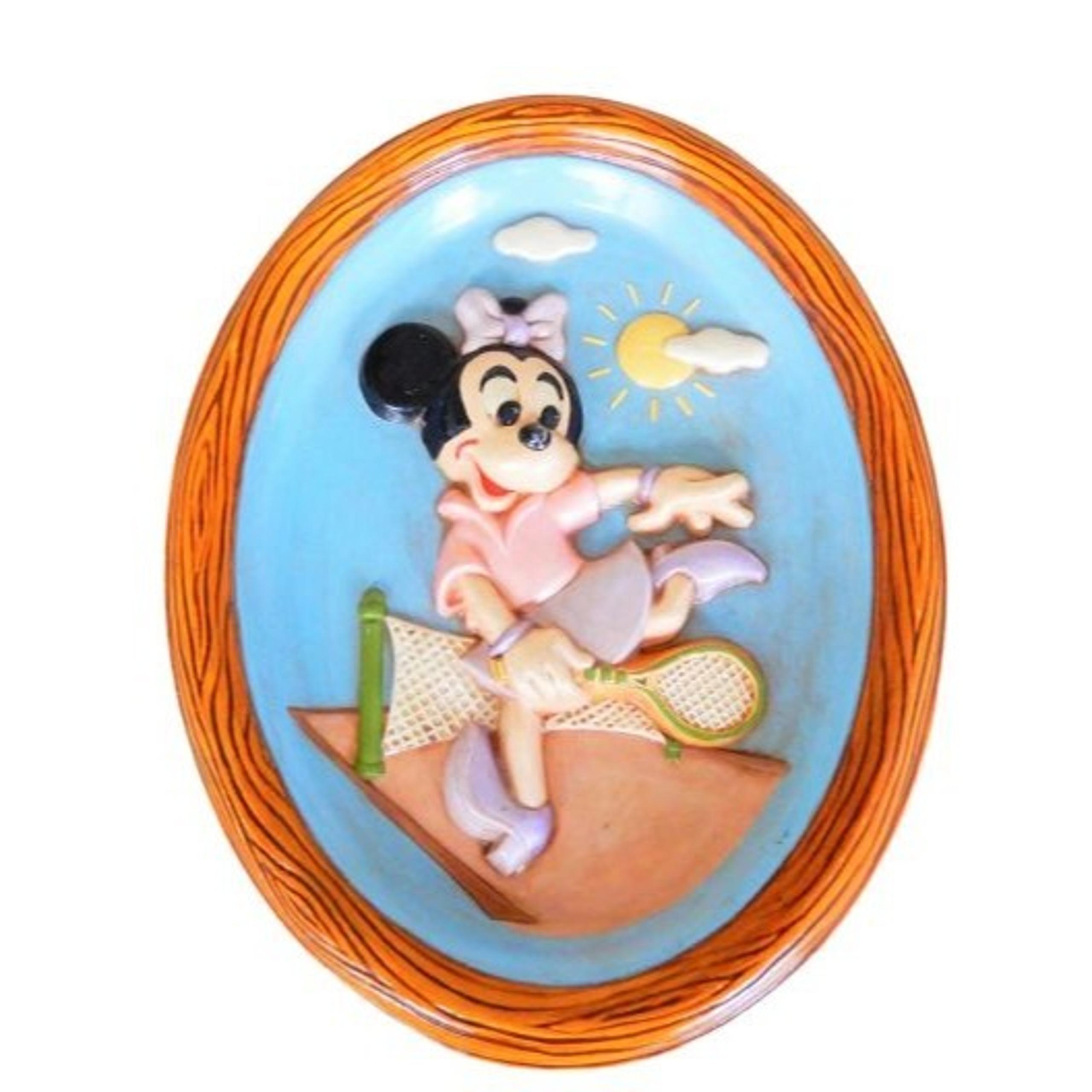 Vintage Walt Disney Productions Minnie Mouse tennis chalkware wall hanging