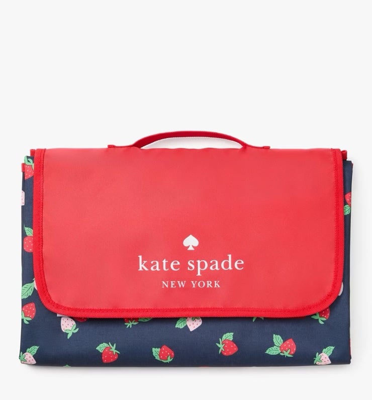 KATE SPADE STRAWBERRY TOSS PACKABLE PICNIC BLANKET MAT 55 x 57 NEW IN PACKAGE