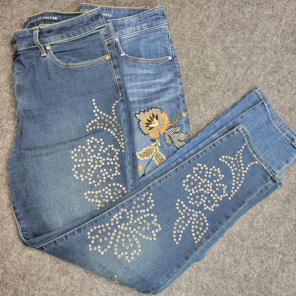 Chicos Jeans Womens 6 So Slimming Girlfriend Studded Slim Leg Ankle Floral LOT