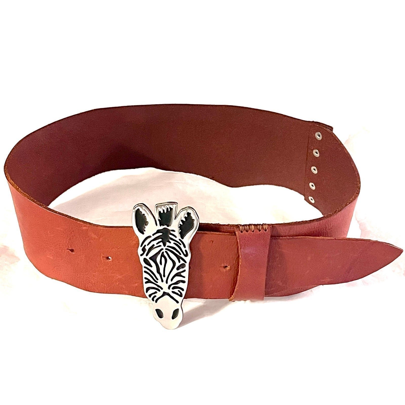 NEW Anthropologie Zebra Head Buckle Leather Belt Size Small Tan