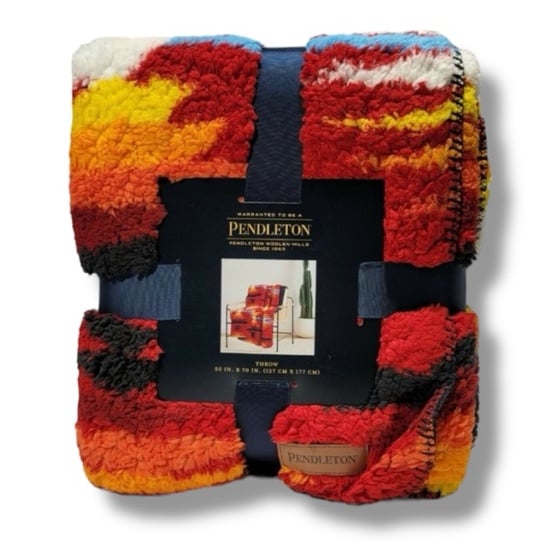 Sherpa Fleece Throw by Pendleton Short Sands Red 50”x70”