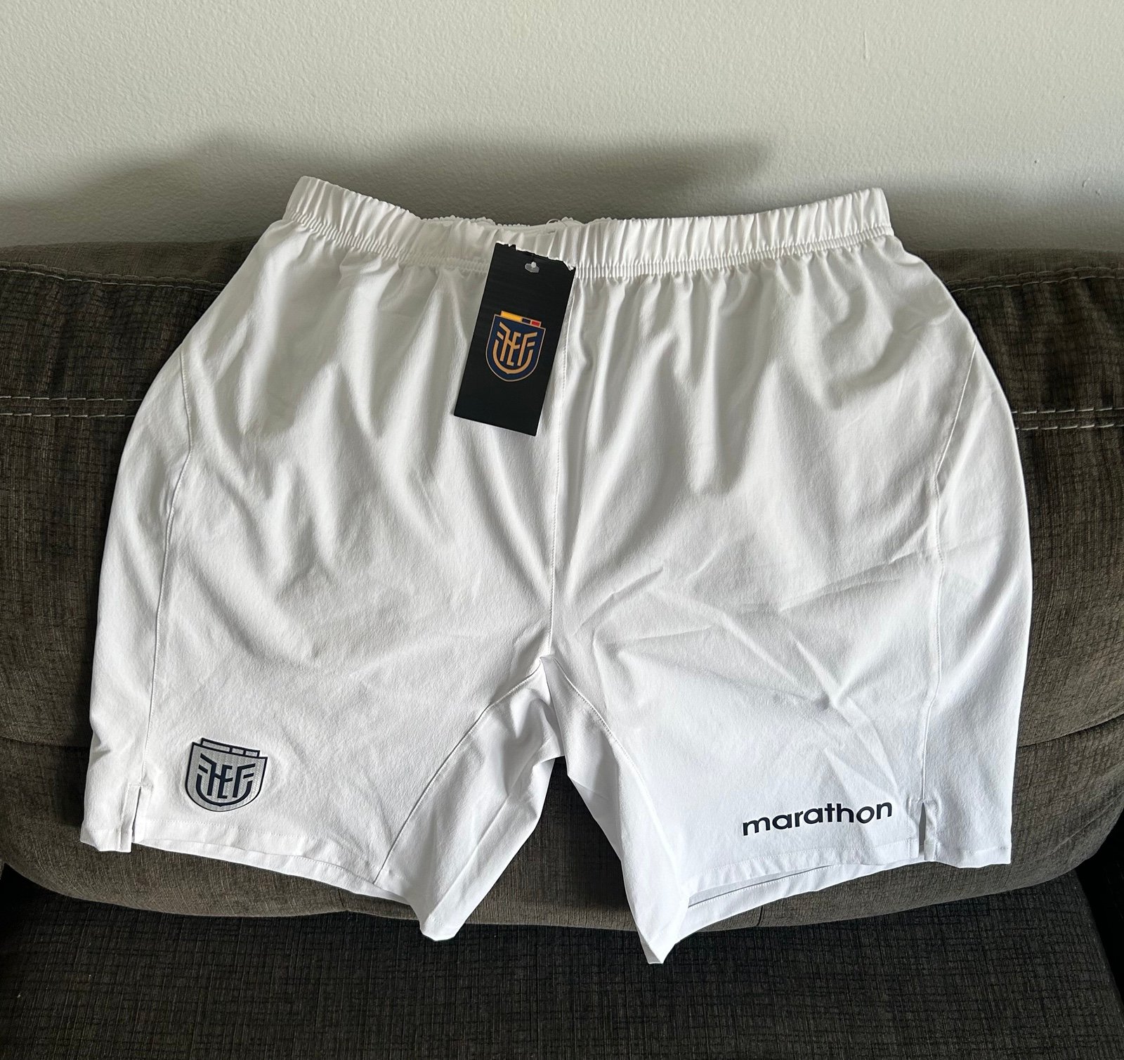 Marathon Authentic Ecuador National Soccer Team White Shorts Men’s Sz XL