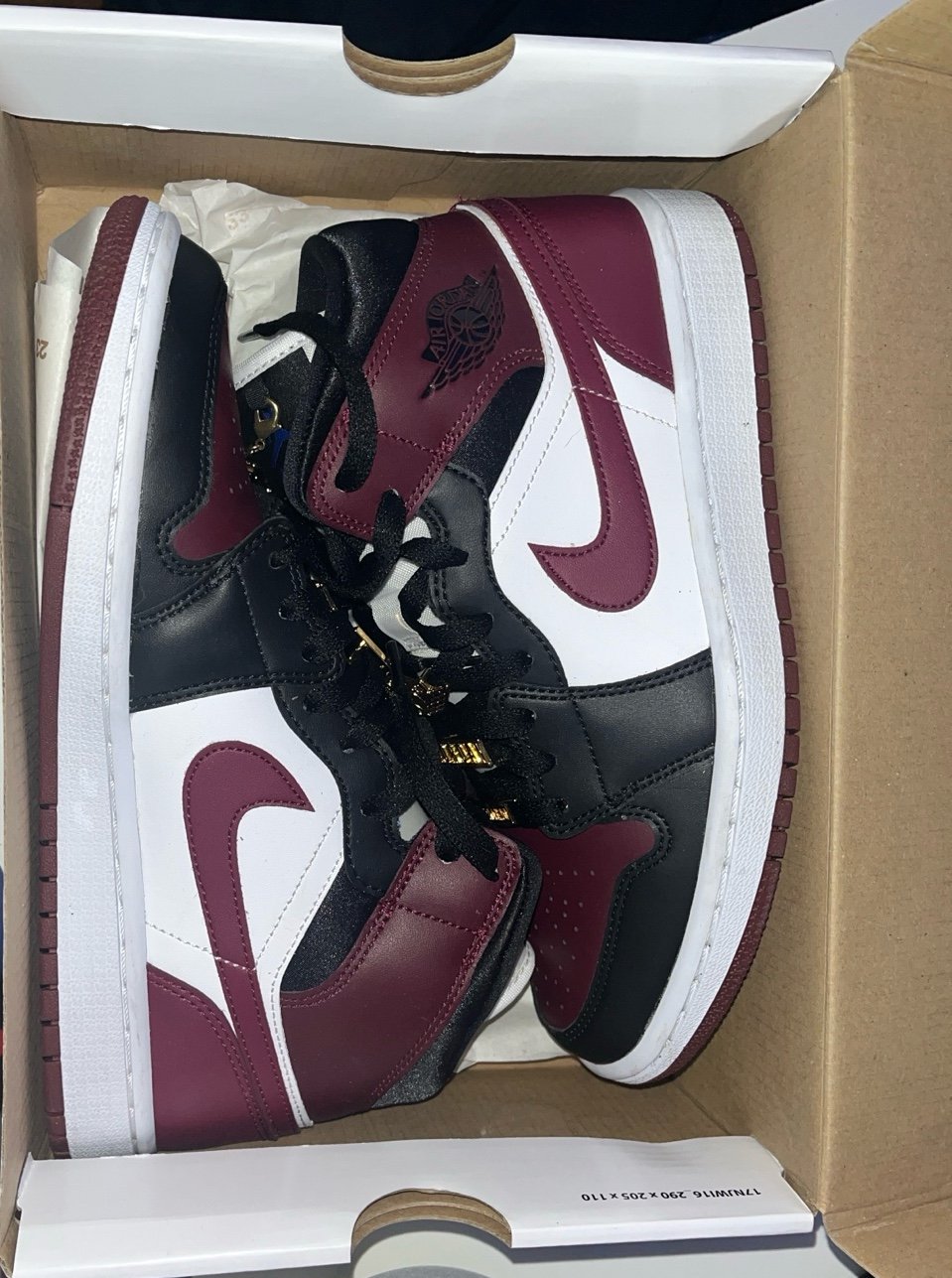 Jordan 1 mid se